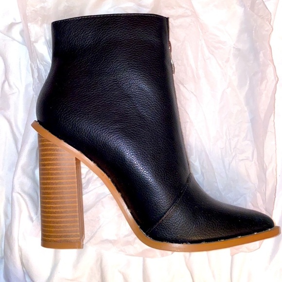 New High Block Heeled Ankle Boots Sz. 6 - Picture 9 of 9
